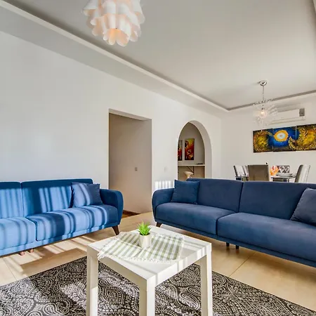 Apartman Tigne Seafront & Jacuzzi