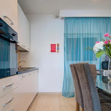 Apartman Tigne Seafront & Jacuzzi